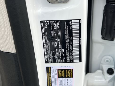 New 2026 Mercedes-Benz GLS 450 4MATIC image 45