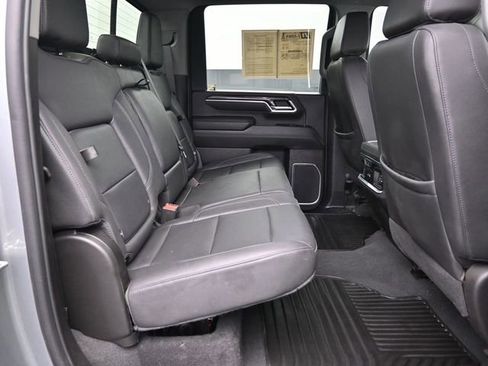 Used 2025 Chevrolet Silverado 2500 LTZ w/ LTZ Plus Package image 33