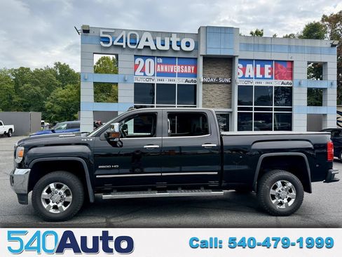 Used 2017 GMC Sierra 2500 SLT w/ Duramax Plus Package AWD/4WD image 1