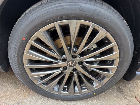 New 2026 Lexus RX 450h AWD image 27