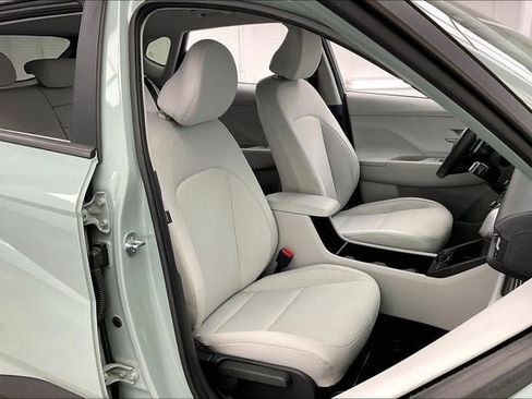 Certified 2024 Hyundai Kona SEL w/ Convenience Package AWD/4WD image 7