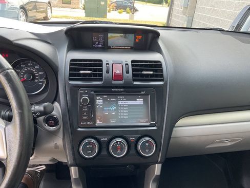 Used 2014 Subaru Forester 2.5i Touring AWD/4WD image 20
