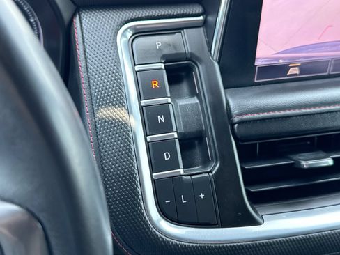 Used 2021 Chevrolet Tahoe RST RWD image 19