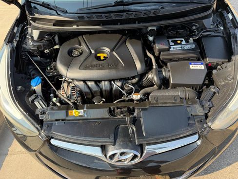 Used 2016 Hyundai Elantra SE w/ Option Group 02 FWD image 15