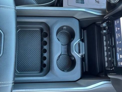 Used 2022 RAM 2500 Laramie w/ Night Edition image 29