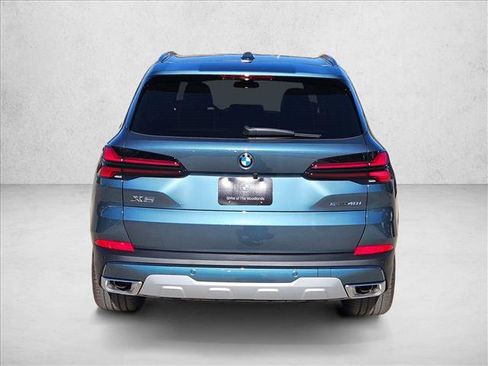 Certified 2026 BMW X5 sDrive40i w/ Climate Comfort Package RWD image 6