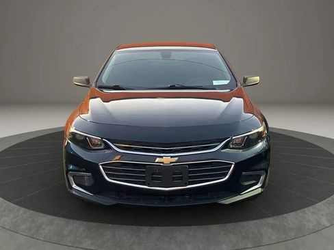 Used 2017 Chevrolet Malibu LS image 2