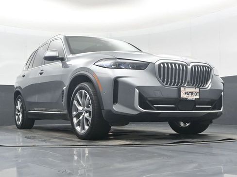 Used 2025 BMW X5 xDrive40i AWD/4WD image 41
