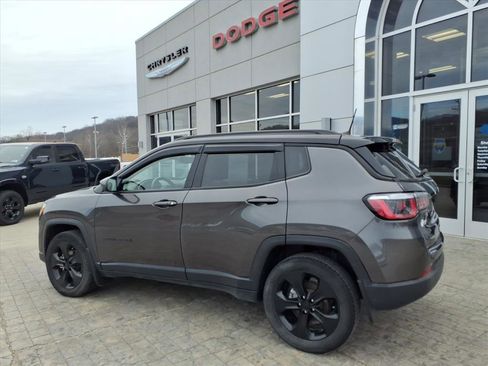 Used 2020 Jeep Compass Latitude image 9