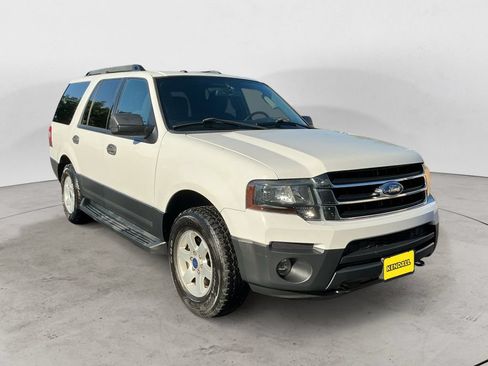 Used 2016 Ford Expedition XL w/ Equipment Group 101A AWD/4WD image 3