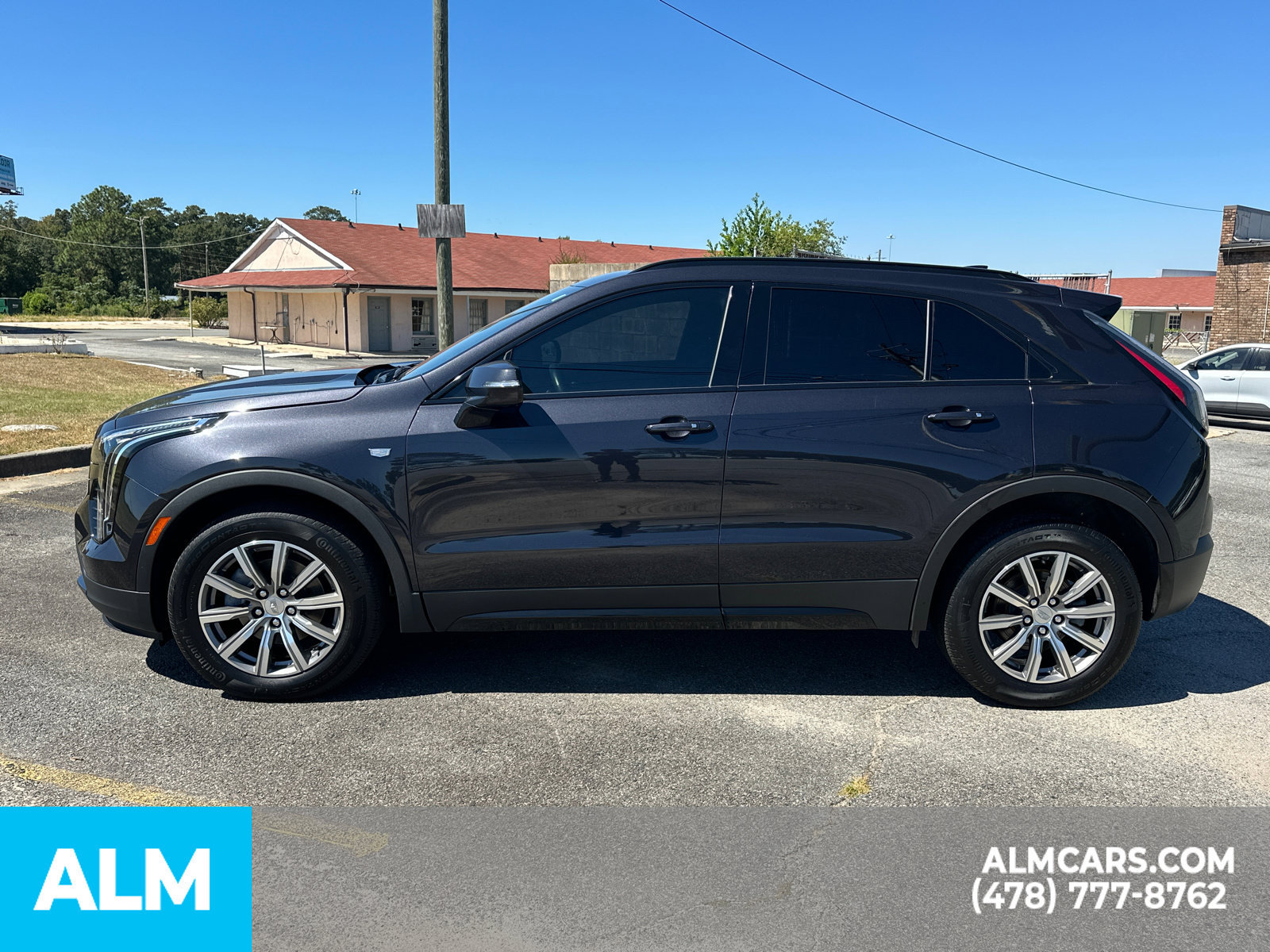 Used 2023 Cadillac XT4 Sport w/ Sun And Sound Package AWD/4WD image 9