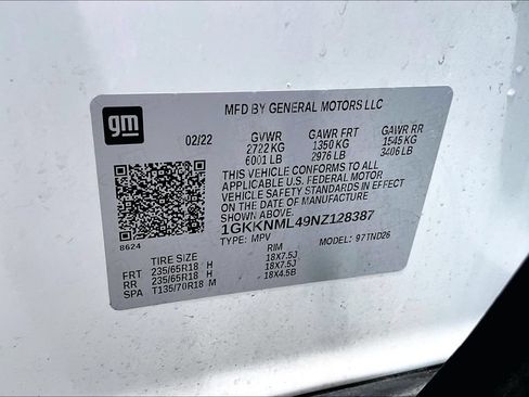 Used 2022 GMC Acadia SLT w/ Technology Package FWD image 44