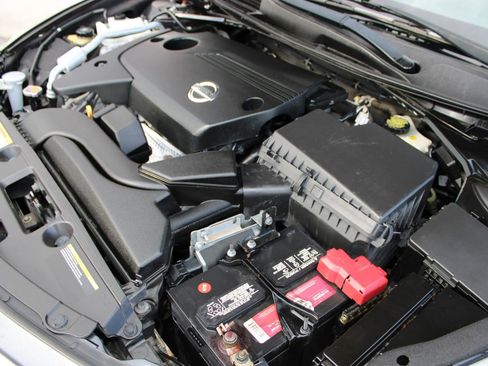 Used 2013 Nissan Altima 2.5 SV w/ 2.5SV Convenience Pkg image 34