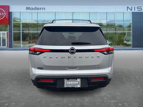 Certified 2022 Nissan Pathfinder SV image 25