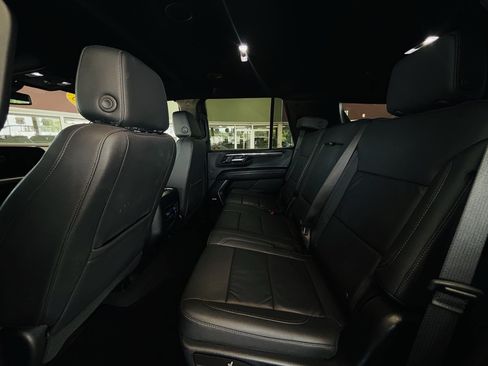 Used 2025 Chevrolet Tahoe Z71 AWD/4WD image 31