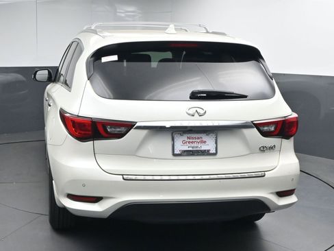 Used 2019 INFINITI QX60 Luxe w/ Essential Package FWD image 6