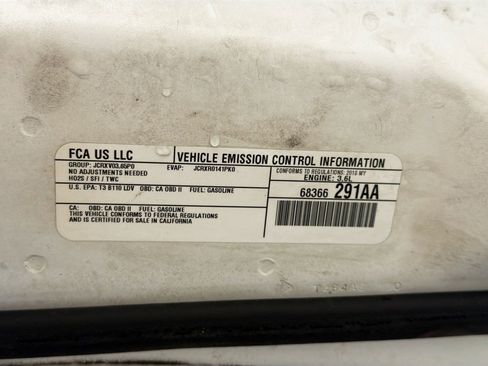 Used 2018 Chrysler 300 Touring L image 17