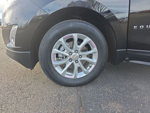 Used 2021 Chevrolet Equinox LS w/ LS Convenience Package image 28