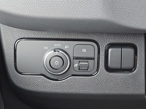 Used 2023 Mercedes-Benz Sprinter 3500 image 28