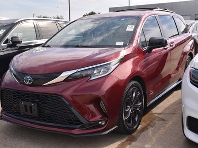 Used 2021 Toyota Sienna XSE w/ XSE Plus Package