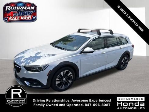 Used 2019 Buick Regal Essence w/ Driver Confidence Package I AWD/4WD image 1