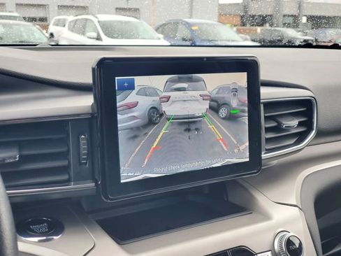 Used 2023 Ford Explorer XLT w/ Equipment Group 202A image 19