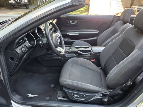 Used 2015 Ford Mustang Convertible w/ Equipment Group 051A RWD image 9