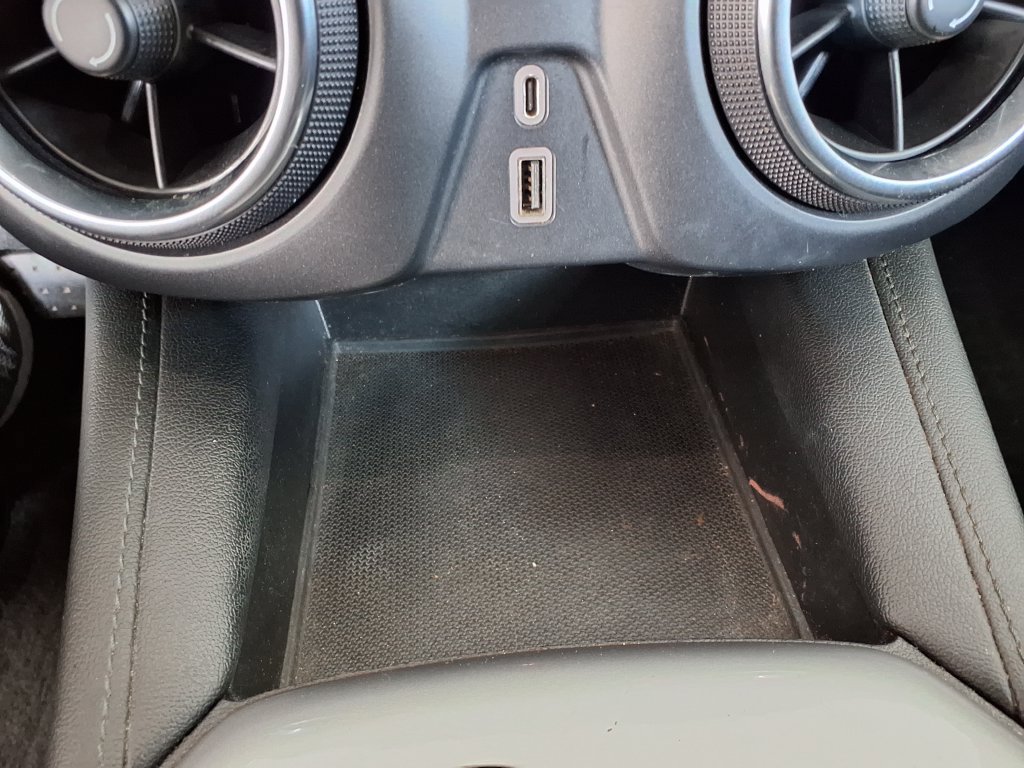 Used 2020 Chevrolet Blazer LT FWD image 29