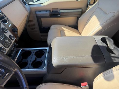 Used 2016 Ford F250 Lariat w/ Lariat Ultimate Package image 41