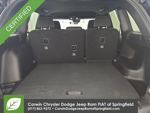 Used 2025 Jeep Grand Cherokee Laredo w/ Luxury Tech Group I AWD/4WD image 31