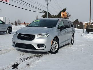 Certified 2024 Chrysler Pacifica Touring-L video 1