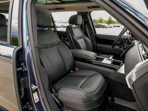 New 2026 Land Rover Range Rover Long Wheelbase SE AWD/4WD image 36