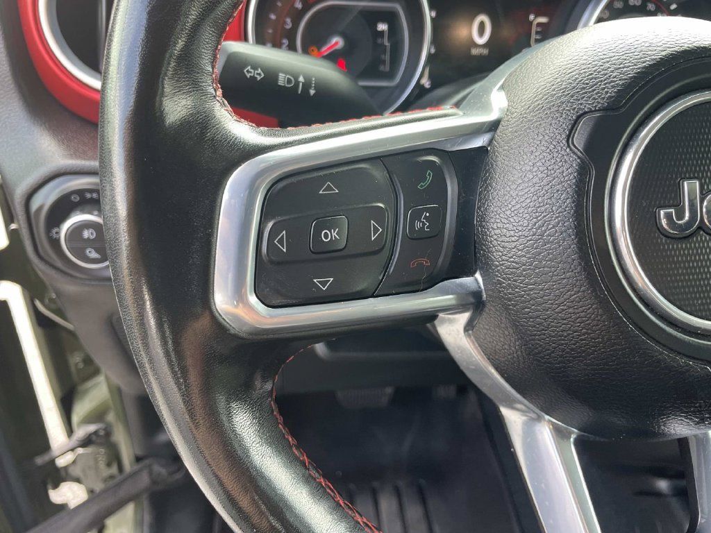 Used 2022 Jeep Gladiator Rubicon w/ LED Lighting Group AWD/4WD image 45
