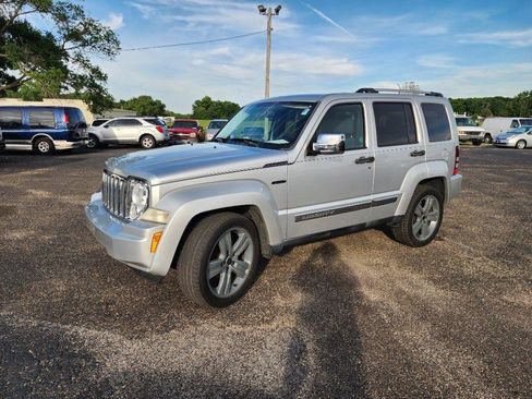 Used 2011 Jeep Liberty Sport AWD/4WD image 10