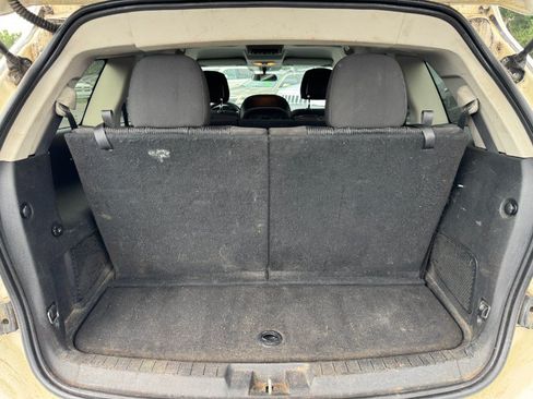 Used 2017 Dodge Journey SXT w/ Blacktop Package FWD image 18