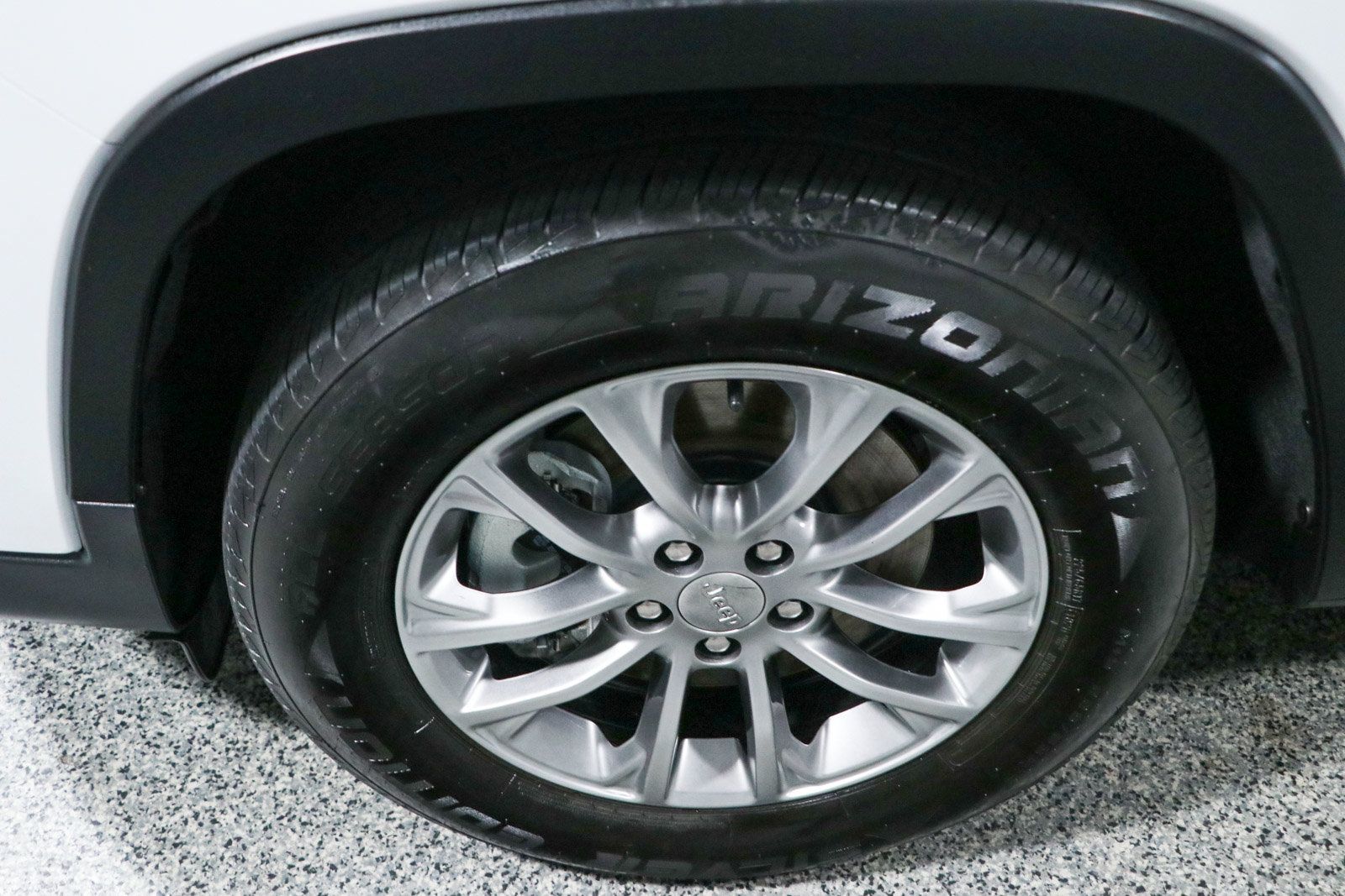 Used 2021 Jeep Cherokee Latitude Lux AWD/4WD image 11