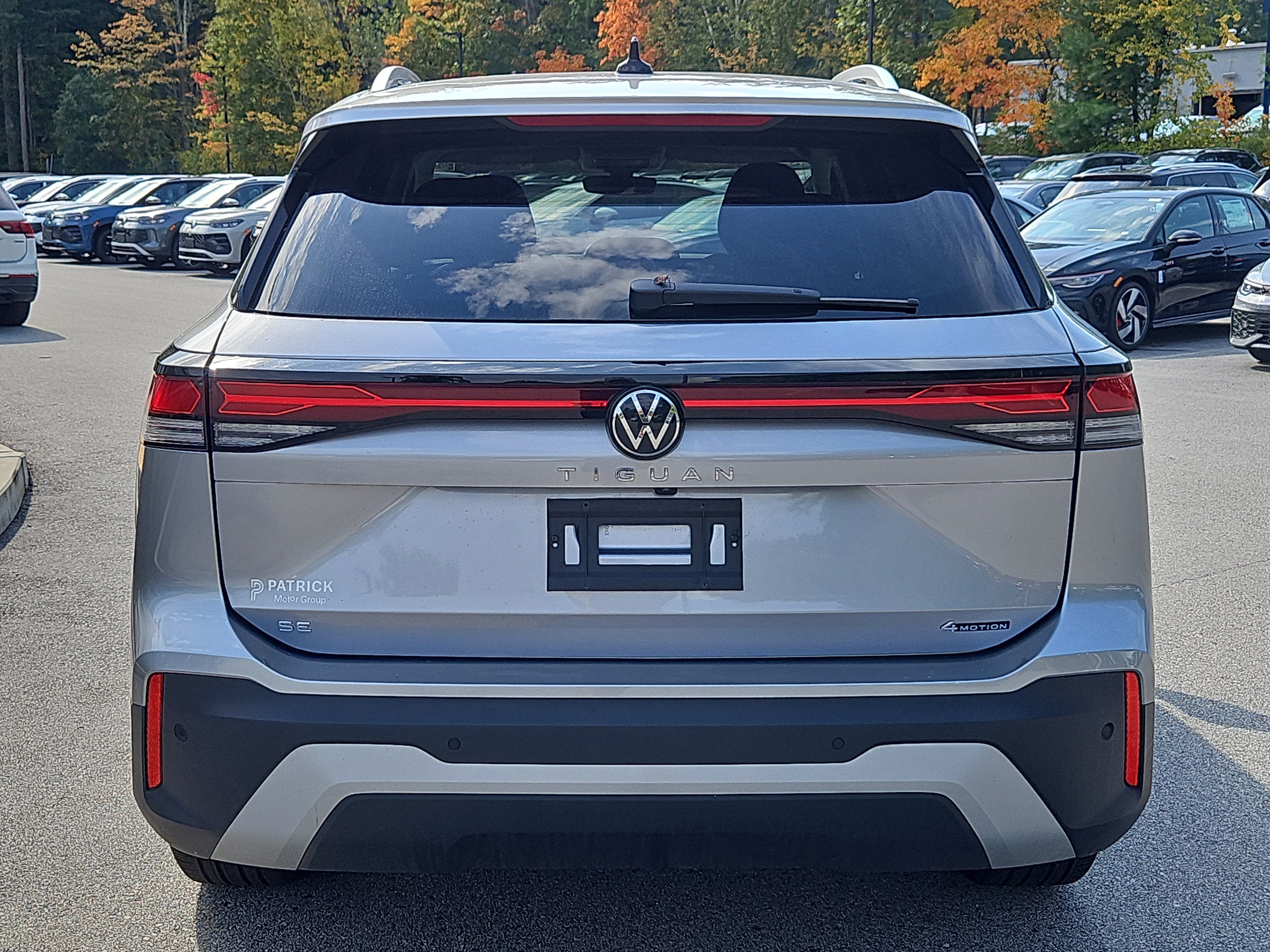 Used 2026 Volkswagen Tiguan SE AWD/4WD image 25