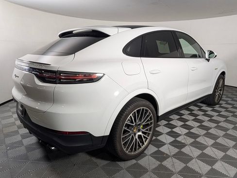 Certified 2023 Porsche Cayenne Platinum Edition AWD/4WD image 7