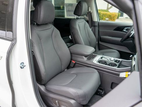 New 2026 Kia Carnival SX Prestige image 9