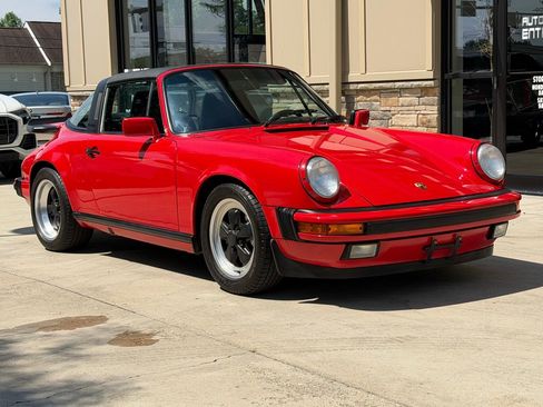 Used 1989 Porsche 911 Carrera RWD image 4