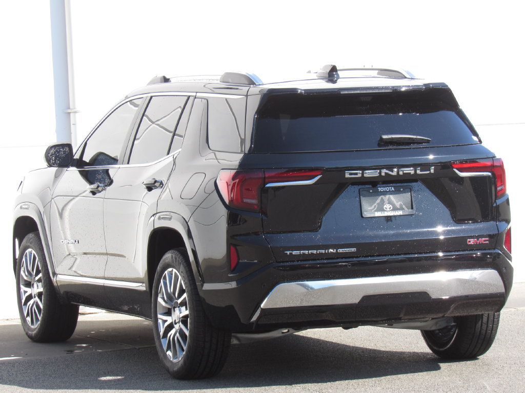 Used 2026 GMC Terrain Denali AWD/4WD image 5