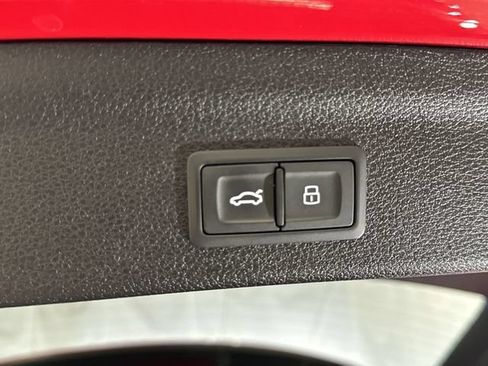 Used 2020 Audi Q3 2.0T Premium Plus w/ Premium Plus Package AWD/4WD image 24