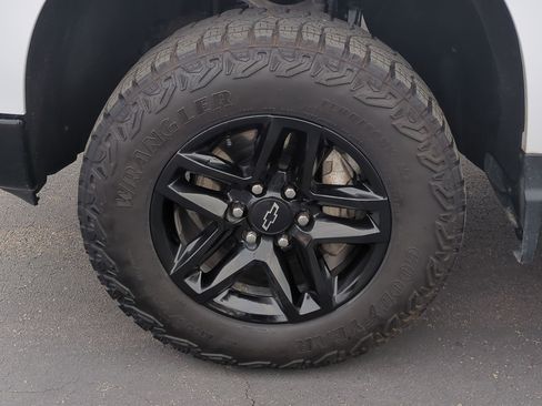 Used 2023 Chevrolet Silverado 1500 Custom Trail Boss image 13