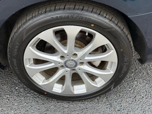 Used 2017 Mercedes-Benz E 300 4MATIC w/ Premium 1 Package image 41