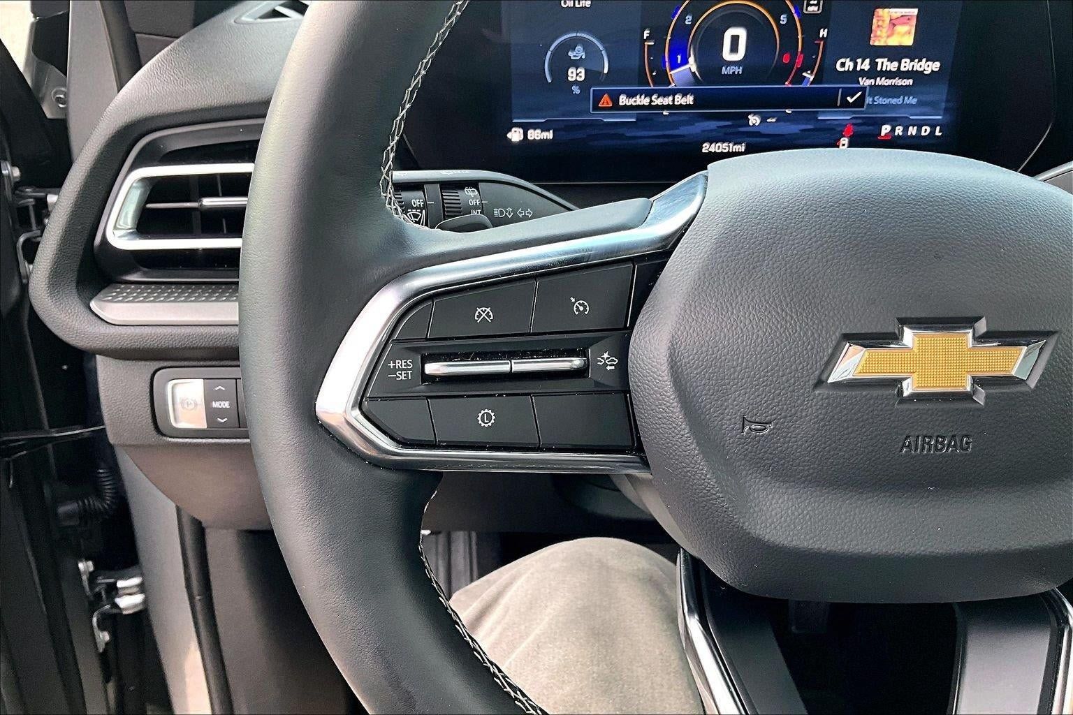 Used 2026 Chevrolet Traverse LT w/ Driver Confidence Package FWD image 19