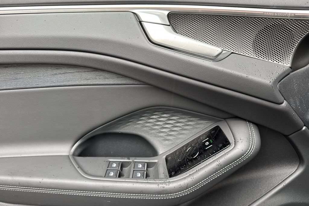 New 2026 Audi A6 Premium Plus AWD/4WD image 12