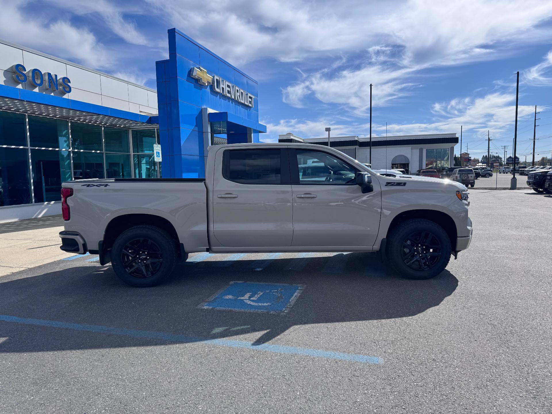 New 2026 Chevrolet Silverado 1500 RST w/ RST All Star Premium Package AWD/4WD image 8