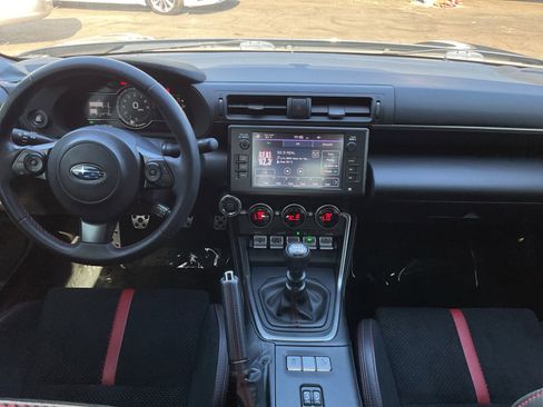 Used 2023 Subaru BRZ Limited w/ Popular Package #2 image 16