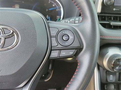 Used 2022 Toyota RAV4 XSE image 33