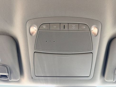 Used 2022 Nissan Murano SV w/ SV Midnight Edition Package image 13